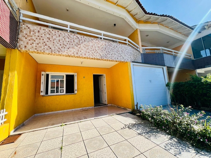 LINDO SOBRADO A VENDA  EM CAPÃO NOVO: 2ª foto da galeria de imagens do imóvel