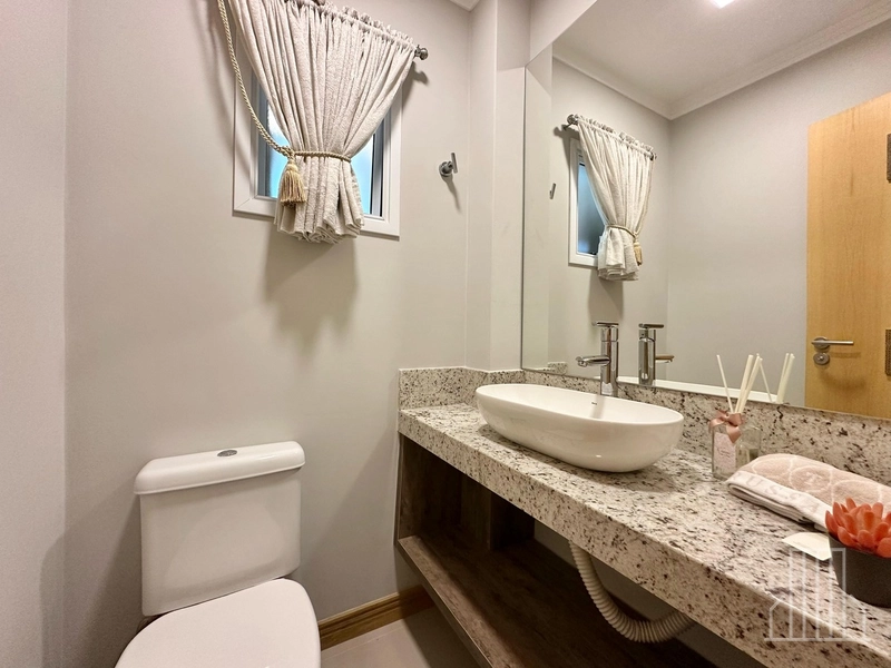 ELEGANTE APARTAMENTO NO NOBRE BAIRRO NAVEGANTES!: 17ª foto da galeria de imagens do imóvel