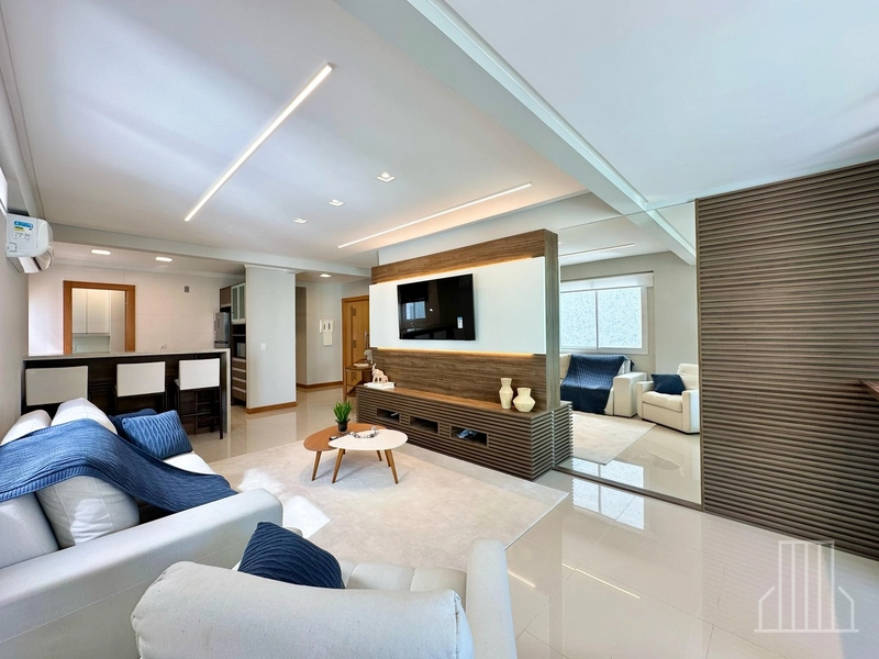 ELEGANTE APARTAMENTO NO NOBRE BAIRRO NAVEGANTES!: 2ª foto da galeria de imagens do imóvel