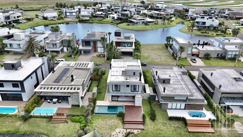 CASA MODERNA E CONFORTÁVEL À VENDA EM CONDOMÍNIO!: 26ª foto da galeria de imagens do imóvel