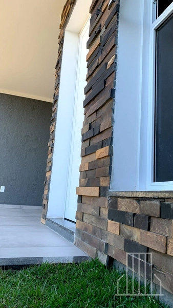 Casa à Venda no Bairro Zona Norte - Apenas 150m do Mar!: 7ª foto da galeria de imagens do imóvel