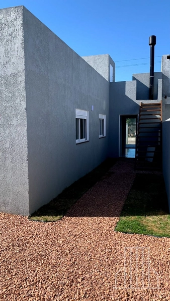 Casa à Venda no Bairro Zona Norte - Apenas 150m do Mar!: 16ª foto da galeria de imagens do imóvel