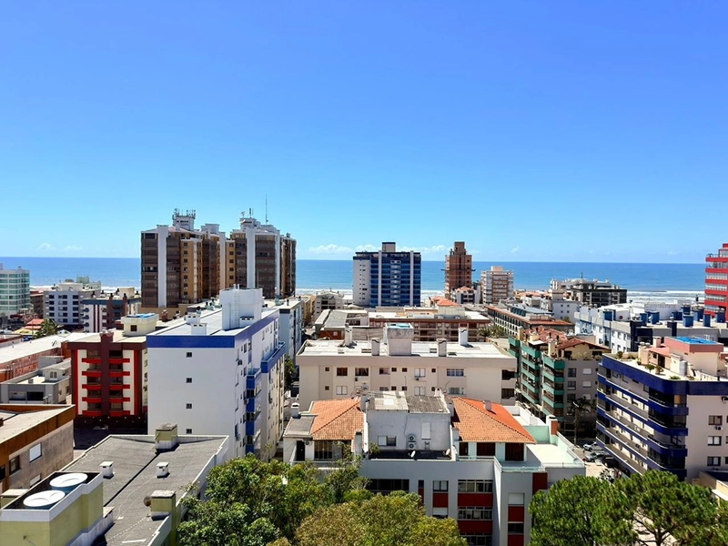 Apto mobiliado com vista pro mar no Centro, andar alto e sol da manhã.: 3ª foto da galeria de imagens do imóvel