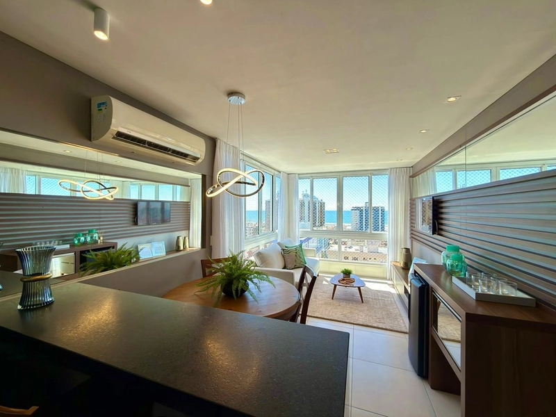 Apto mobiliado com vista pro mar no Centro, andar alto e sol da manhã.: 13ª foto da galeria de imagens do imóvel