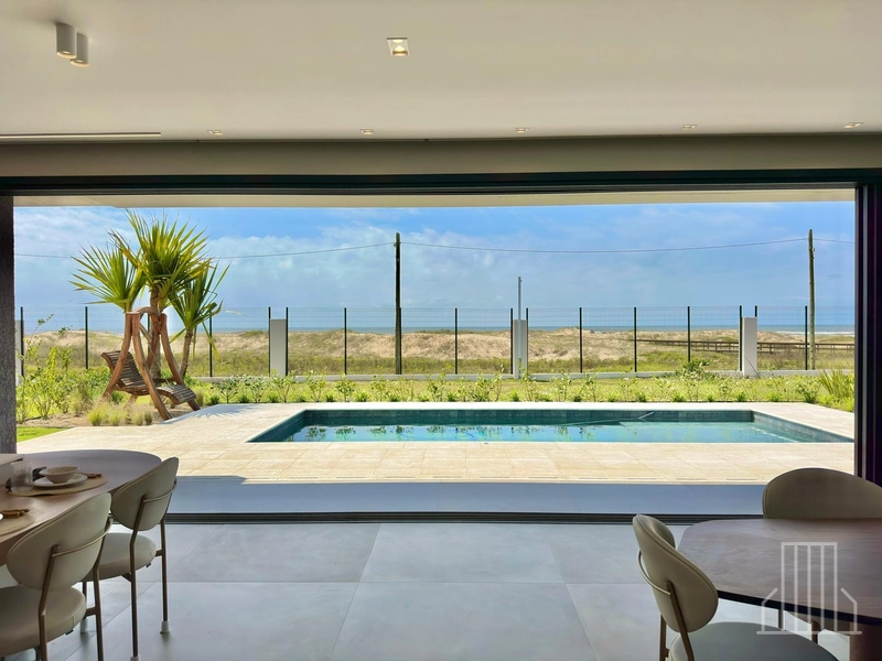 DESLUMBRANTE CASA COM 5 SUÍTES EM CONDOMÍNIO FECHADO!: 8ª foto da galeria de imagens do imóvel