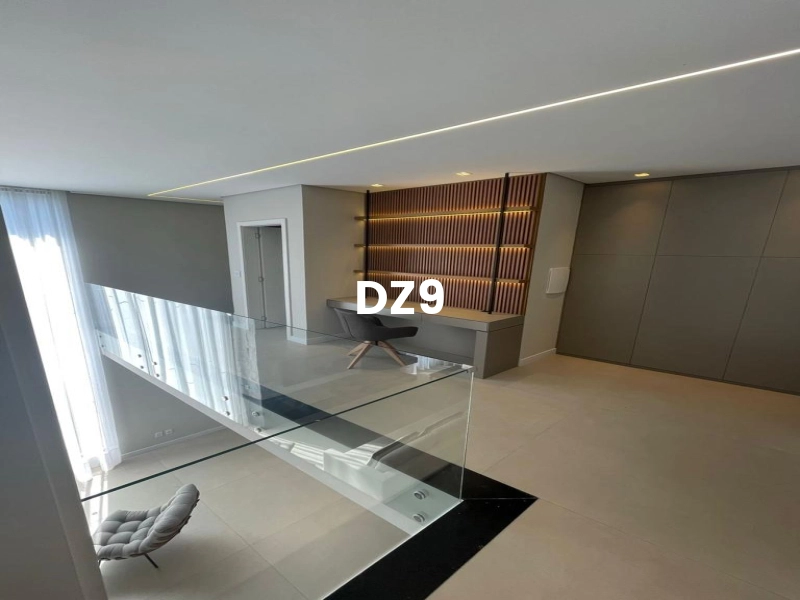 CASA COM 5  DORMITÓRIOS: 13ª foto da galeria de imagens do imóvel