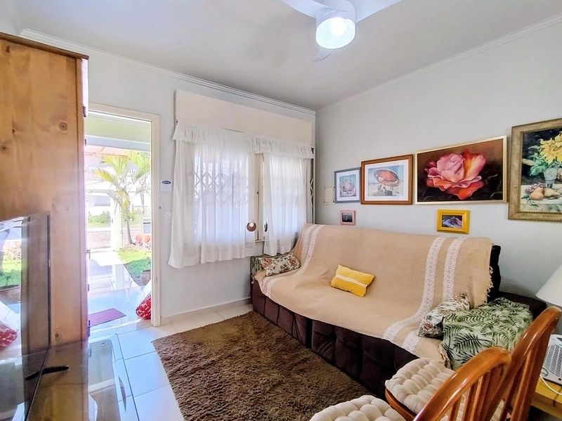 Apartamento Mobiliado com 2 Dormitórios e Churrasqueira em Capão Novo: 6ª foto da galeria de imagens do imóvel