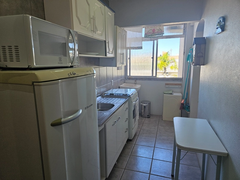 Ótimo JK mobiliado em localização nobre próximo ao mar com sacada e churrasqueira: 10ª foto da galeria de imagens do imóvel