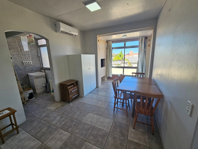 Ótimo JK mobiliado em localização nobre próximo ao mar com sacada e churrasqueira: 4ª foto da galeria de imagens do imóvel