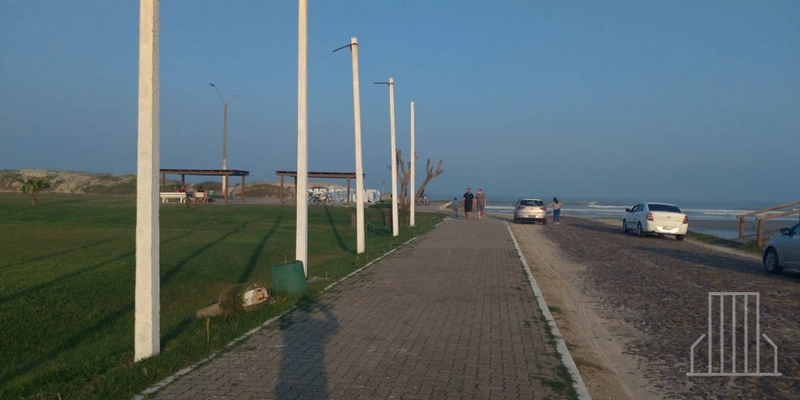 ALUGUEL TEMPORÁRIO EM CAPÃO NOVO!: 3ª foto da galeria de imagens do imóvel