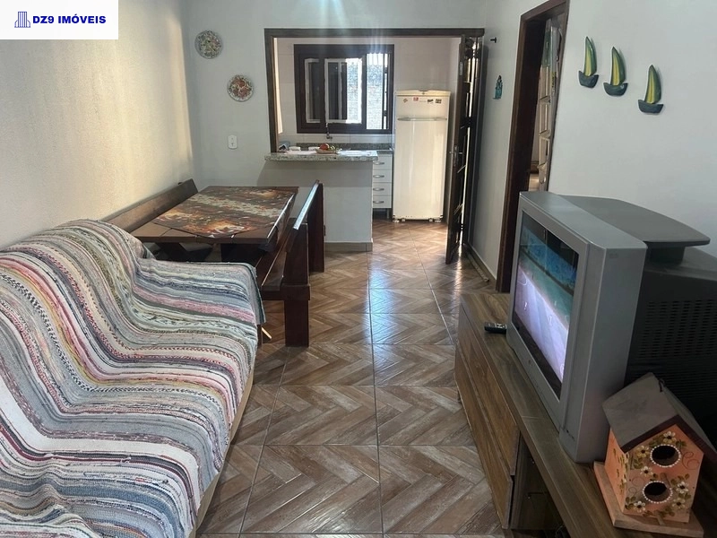 EXCELENTE CASA PERTO DO MAR: 8ª foto da galeria de imagens do imóvel