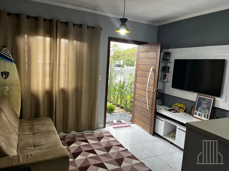 MARAVILHOSA CASA À VENDA NO BAIRRO JARDIM BEIRA MAR, EM CAPÃO DA CANOA: 7ª foto da galeria de imagens do imóvel