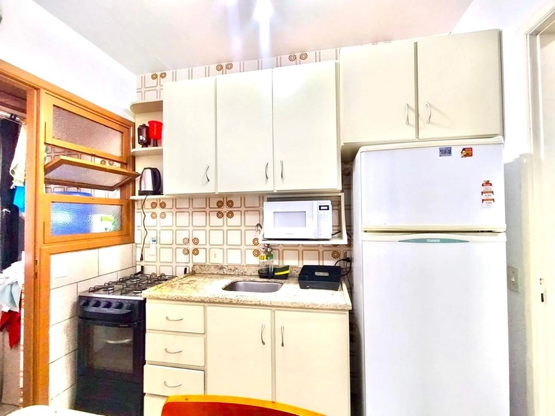 Apartamento JK a apenas 50 metros do mar, com ambientes amplos e integrados!: 3ª foto da galeria de imagens do imóvel