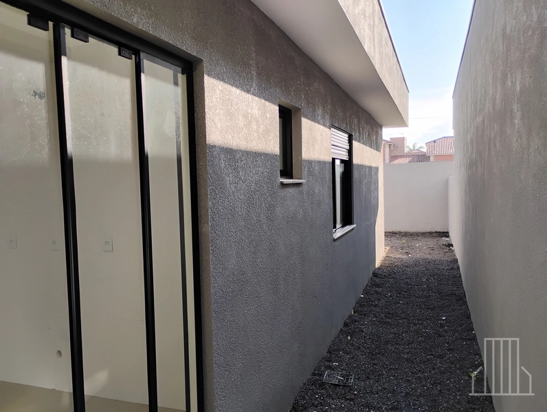 Casa Geminada à Venda em Capão Novo: 29ª foto da galeria de imagens do imóvel