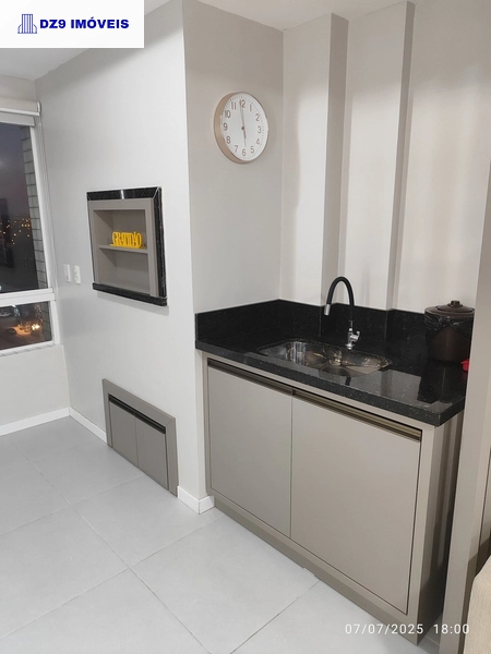 SOFISTICADO APARTAMENTO NO EDIFÍCIO ROTTERDAM – BAIRRO NAVEGANTES: 3ª foto da galeria de imagens do imóvel