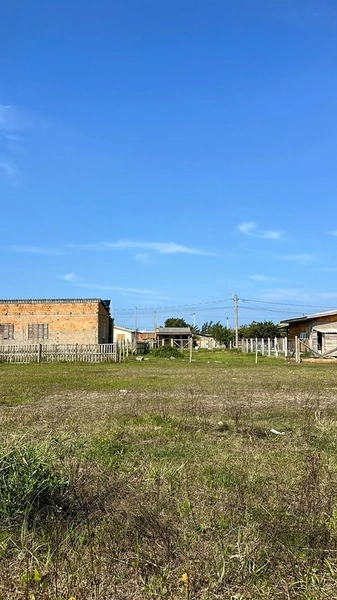 Terreno à Venda em Capão Novo!: 2ª foto da galeria de imagens do imóvel