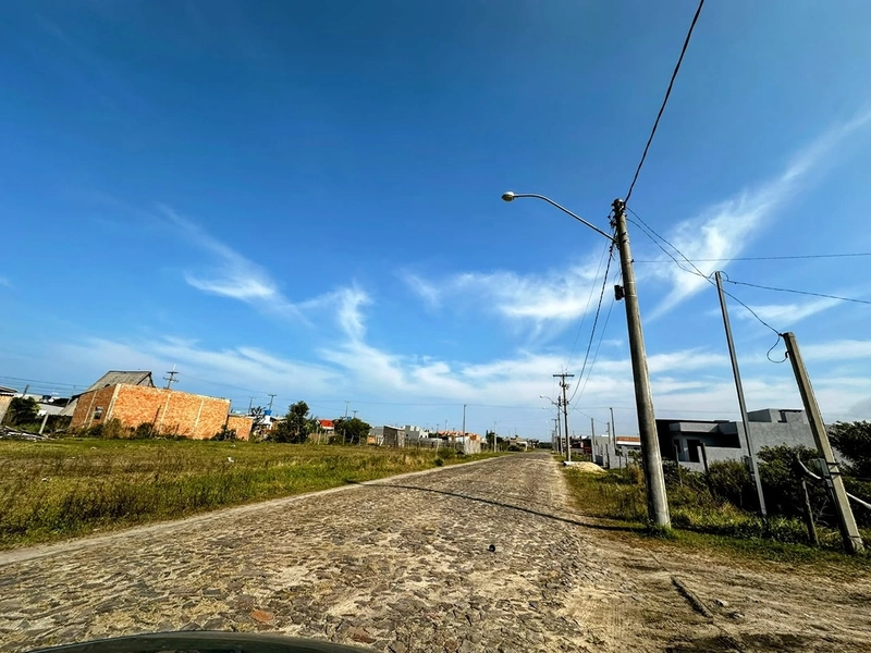 Terreno à Venda em Capão Novo!: 3ª foto da galeria de imagens do imóvel
