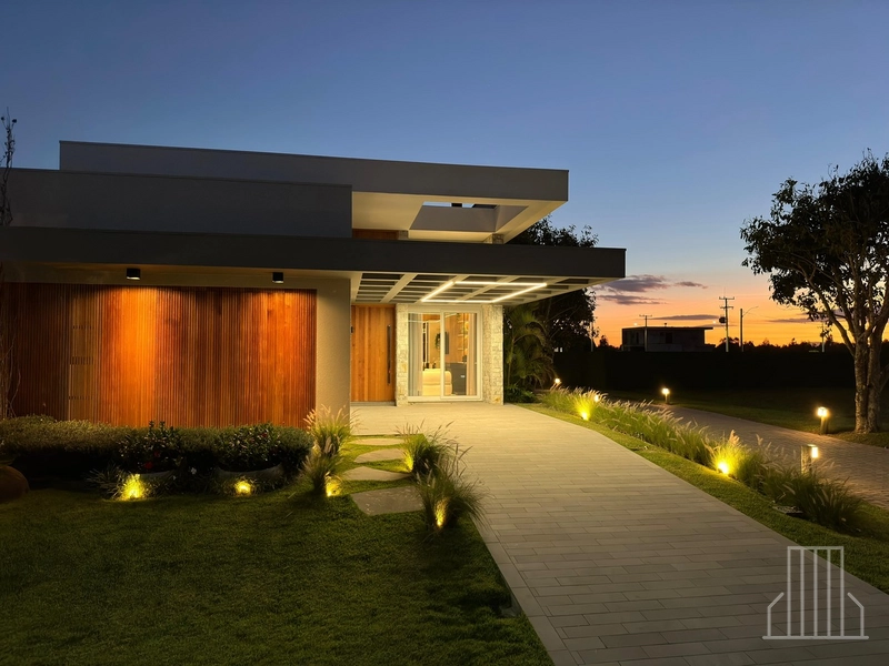 MARAVILHOSA CASA EM CONDOMÍNIO FECHADO PRÓXIMA AO MAR!: 2ª foto da galeria de imagens do imóvel