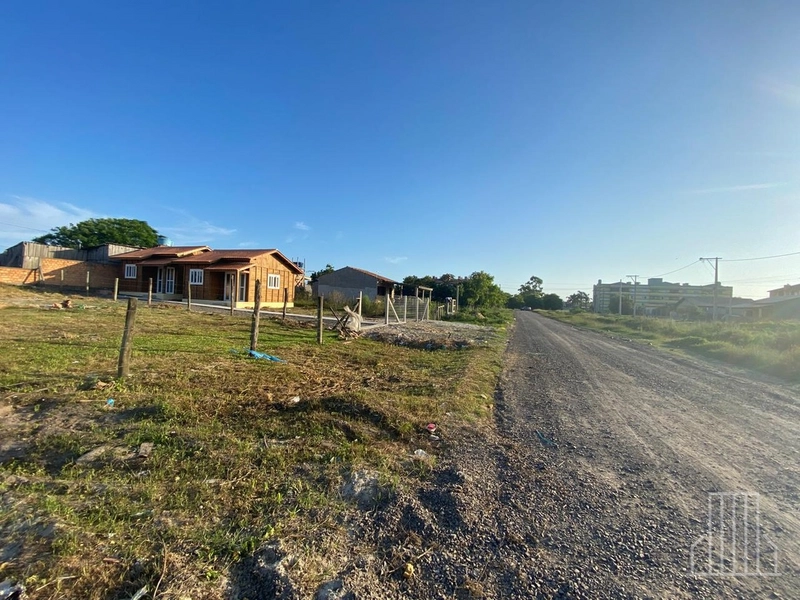 Excelente Oportunidade: Terreno de Esquina no Bairro Capão Novo: 2ª foto da galeria de imagens do imóvel