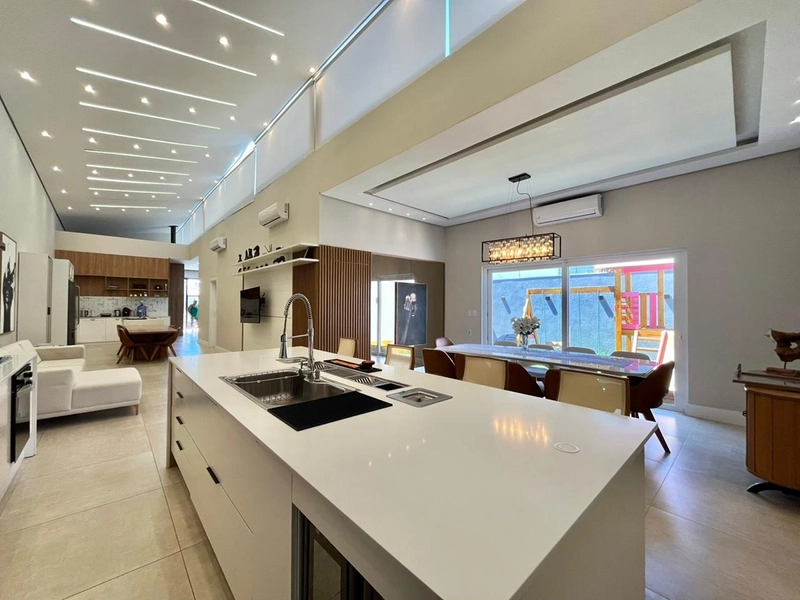 Sobrado à Venda em Capão Novo – Conforto, Qualidade e Excelente Localização: 12ª foto da galeria de imagens do imóvel