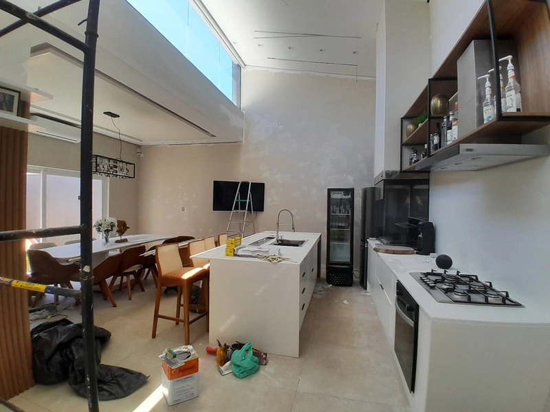 Sobrado à Venda em Capão Novo – Conforto, Qualidade e Excelente Localização: 4ª foto da galeria de imagens do imóvel