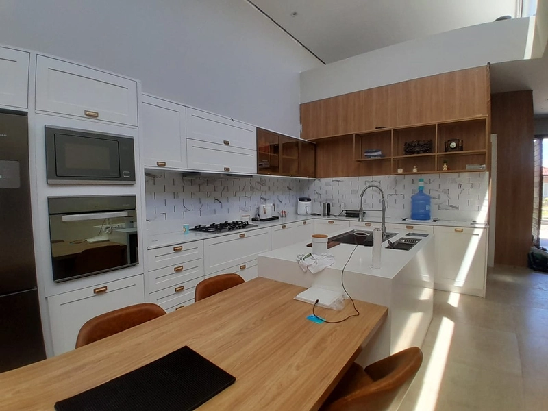 Sobrado à Venda em Capão Novo – Conforto, Qualidade e Excelente Localização: 6ª foto da galeria de imagens do imóvel