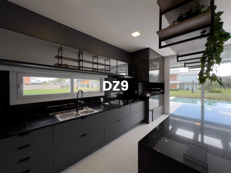 SOBRADO EM CONDOMINIO FECHADO COM 4 SUITES!: 2ª foto da galeria de imagens do imóvel