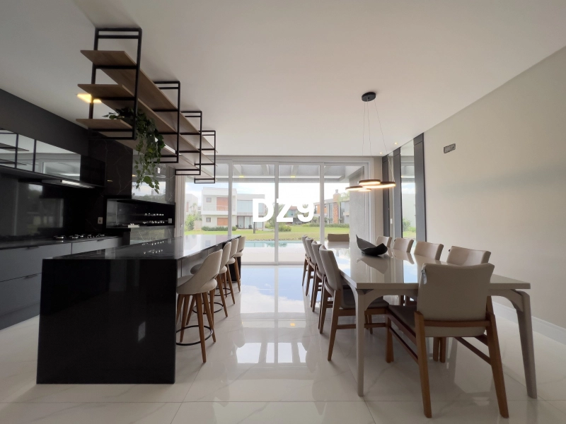 SOBRADO EM CONDOMINIO FECHADO COM 4 SUITES!: 18ª foto da galeria de imagens do imóvel