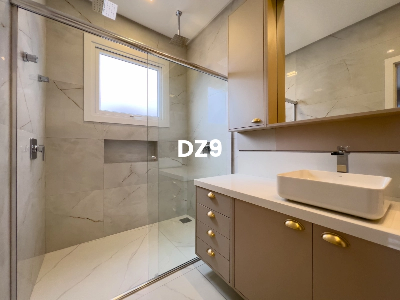 SOBRADO EM CONDOMINIO FECHADO COM 4 SUITES!: 17ª foto da galeria de imagens do imóvel