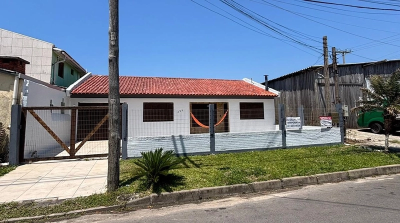 EXCELENTE CASA À VENDA NO BAIRRO ARCO-ÍRIS – CAPÃO DA CANOA!: 1ª foto da galeria de imagens do imóvel