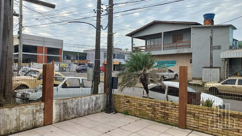 EXCELENTE CASA À VENDA NO BAIRRO ARCO-ÍRIS – CAPÃO DA CANOA!: 3ª foto da galeria de imagens do imóvel