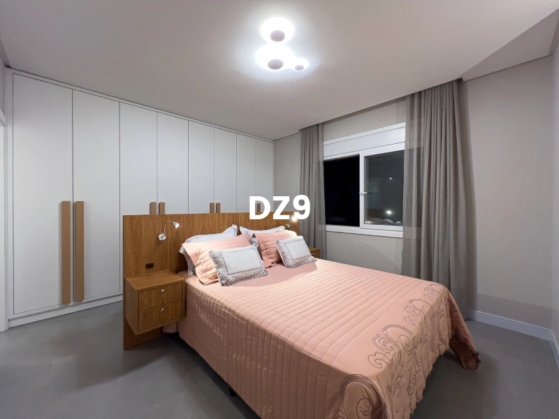 CASA COM 4 SUÍTES FINAMENTE DECORADA!: 4ª foto da galeria de imagens do imóvel