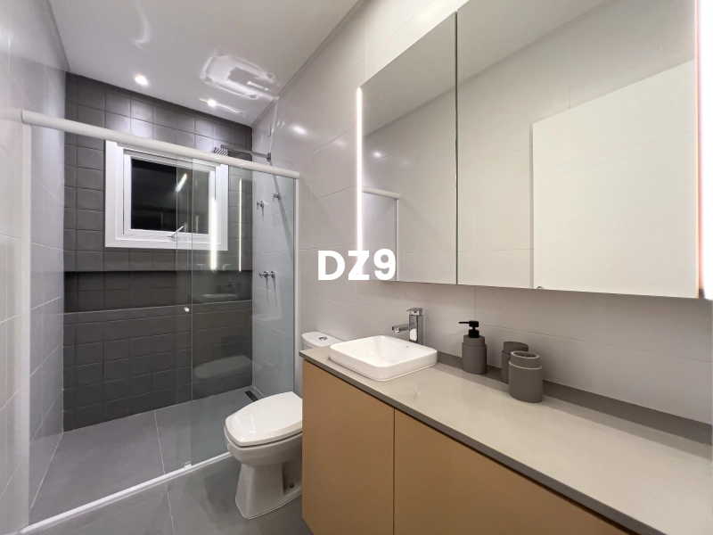 CASA COM 4 SUÍTES FINAMENTE DECORADA!: 3ª foto da galeria de imagens do imóvel