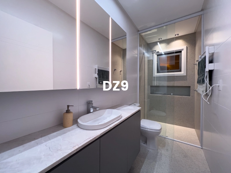 CASA COM 4 SUÍTES FINAMENTE DECORADA!: 10ª foto da galeria de imagens do imóvel