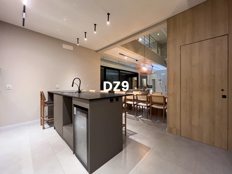 CASA COM 4 SUÍTES FINAMENTE DECORADA!: 18ª foto da galeria de imagens do imóvel