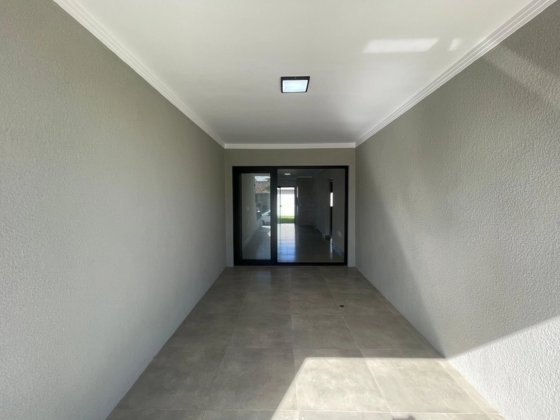 Casa Geminada à Venda em Capão Novo: 6ª foto da galeria de imagens do imóvel