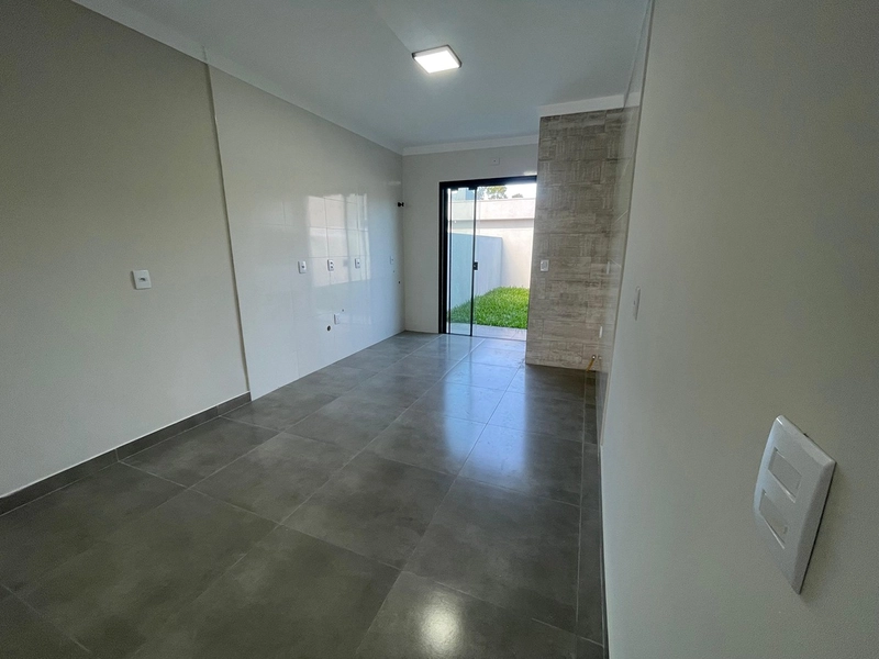 Casa Geminada à Venda em Capão Novo: 10ª foto da galeria de imagens do imóvel