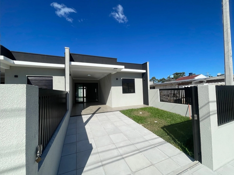 Casa Geminada à Venda em Capão Novo: 3ª foto da galeria de imagens do imóvel