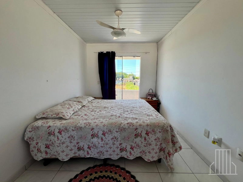 Sobrado Semi-Mobiliado com Anexo no Bairro Capão Novo: 26ª foto da galeria de imagens do imóvel