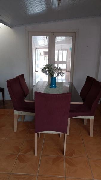 Casa Ampla e Bem Localizada com 3 Dormitórios e Pátio Livre: 9ª foto da galeria de imagens do imóvel