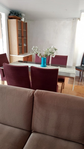 Casa Ampla e Bem Localizada com 3 Dormitórios e Pátio Livre: 10ª foto da galeria de imagens do imóvel