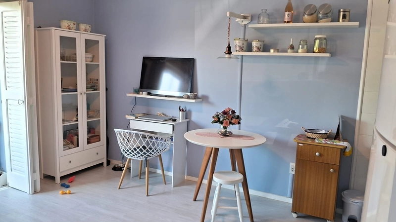 Apartamento JK todo REFORMADO e transformado, frente NORTE.: 8ª foto da galeria de imagens do imóvel
