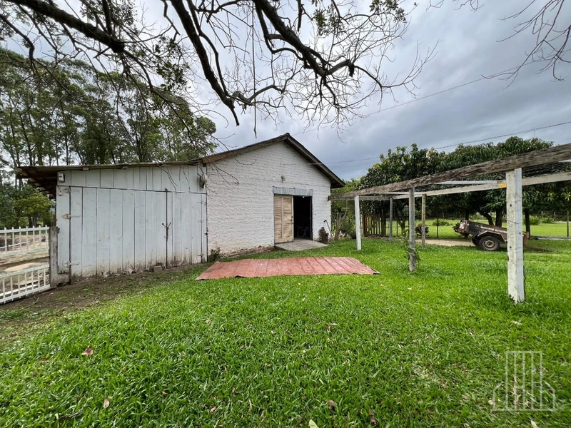 Sítio de 1,5 Hectares com Casa Completa e  Infraestrutura de Lazer!: 10ª foto da galeria de imagens do imóvel