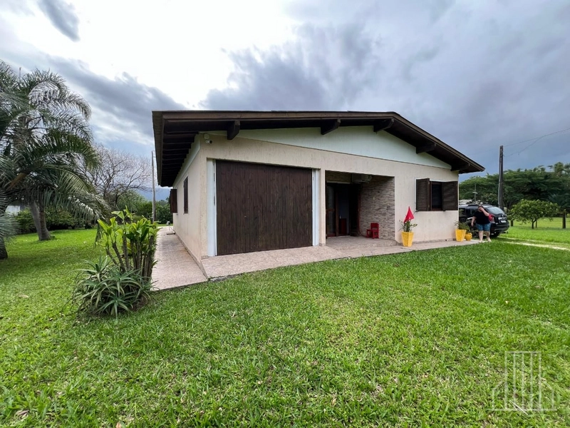 Sítio de 1,5 Hectares com Casa Completa e  Infraestrutura de Lazer!: 5ª foto da galeria de imagens do imóvel