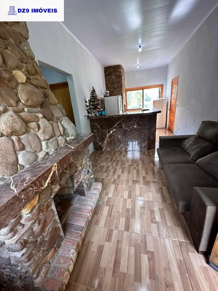 ENCANTADORA CASA À BEIRA DO RIO TRÊS FORQUILHAS: 14ª foto da galeria de imagens do imóvel