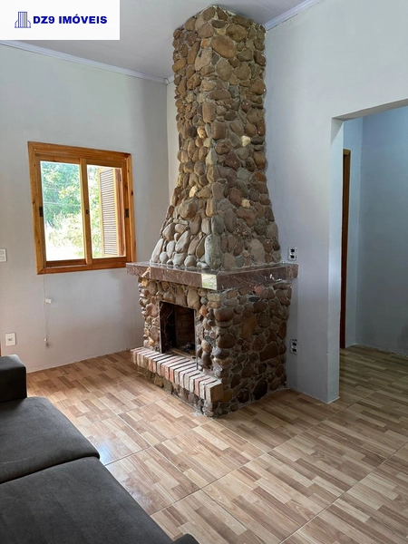 ENCANTADORA CASA À BEIRA DO RIO TRÊS FORQUILHAS: 13ª foto da galeria de imagens do imóvel