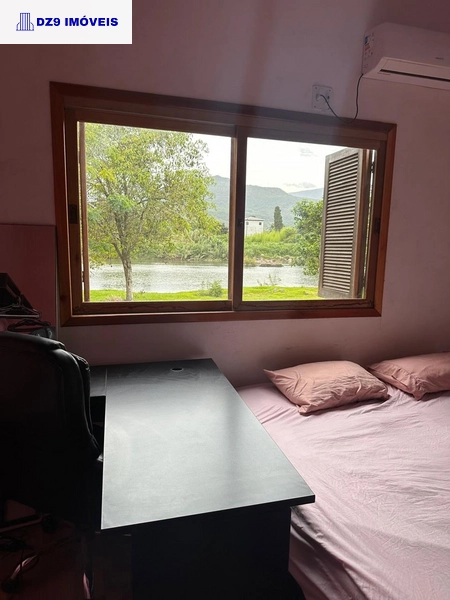 ENCANTADORA CASA À BEIRA DO RIO TRÊS FORQUILHAS: 20ª foto da galeria de imagens do imóvel