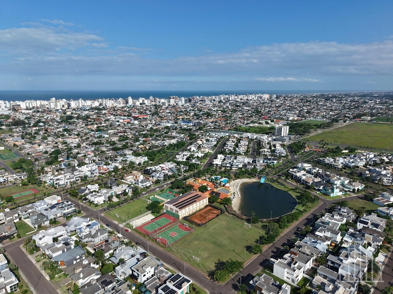 Sobrado de Alto Padrão no Condomínio Condado de Capão: 2ª foto da galeria de imagens do imóvel