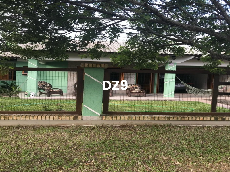 ÓTIMA CASA NA RAINHA DO MAR EM XANGRI-LÁ, PRÓXIMO AO MAR: 1ª foto da galeria de imagens do imóvel