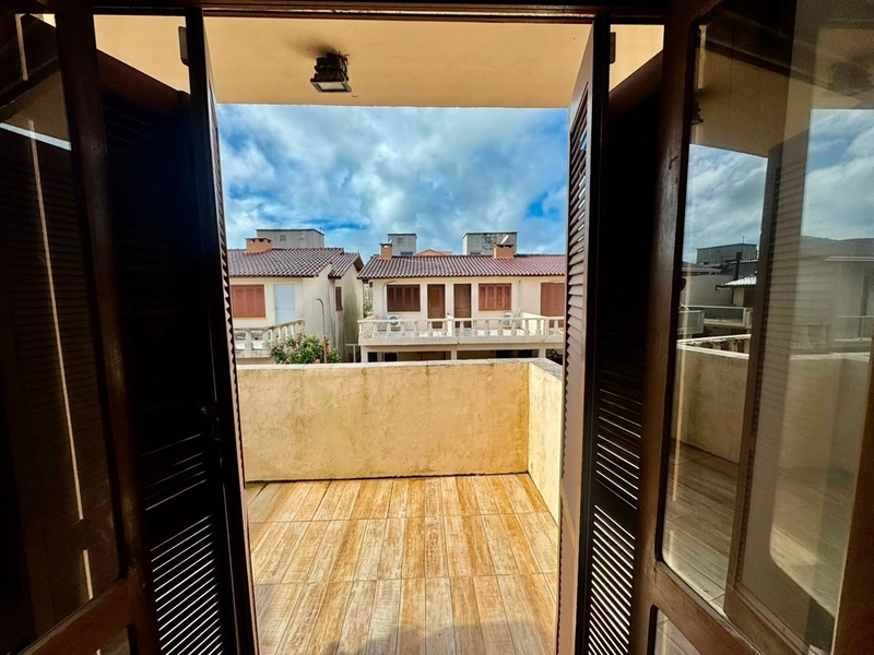 Casa à Venda no Condomínio Vila Di Capri – 3 Dormitórios e 3 Banheiros: 1ª foto da galeria de imagens do imóvel